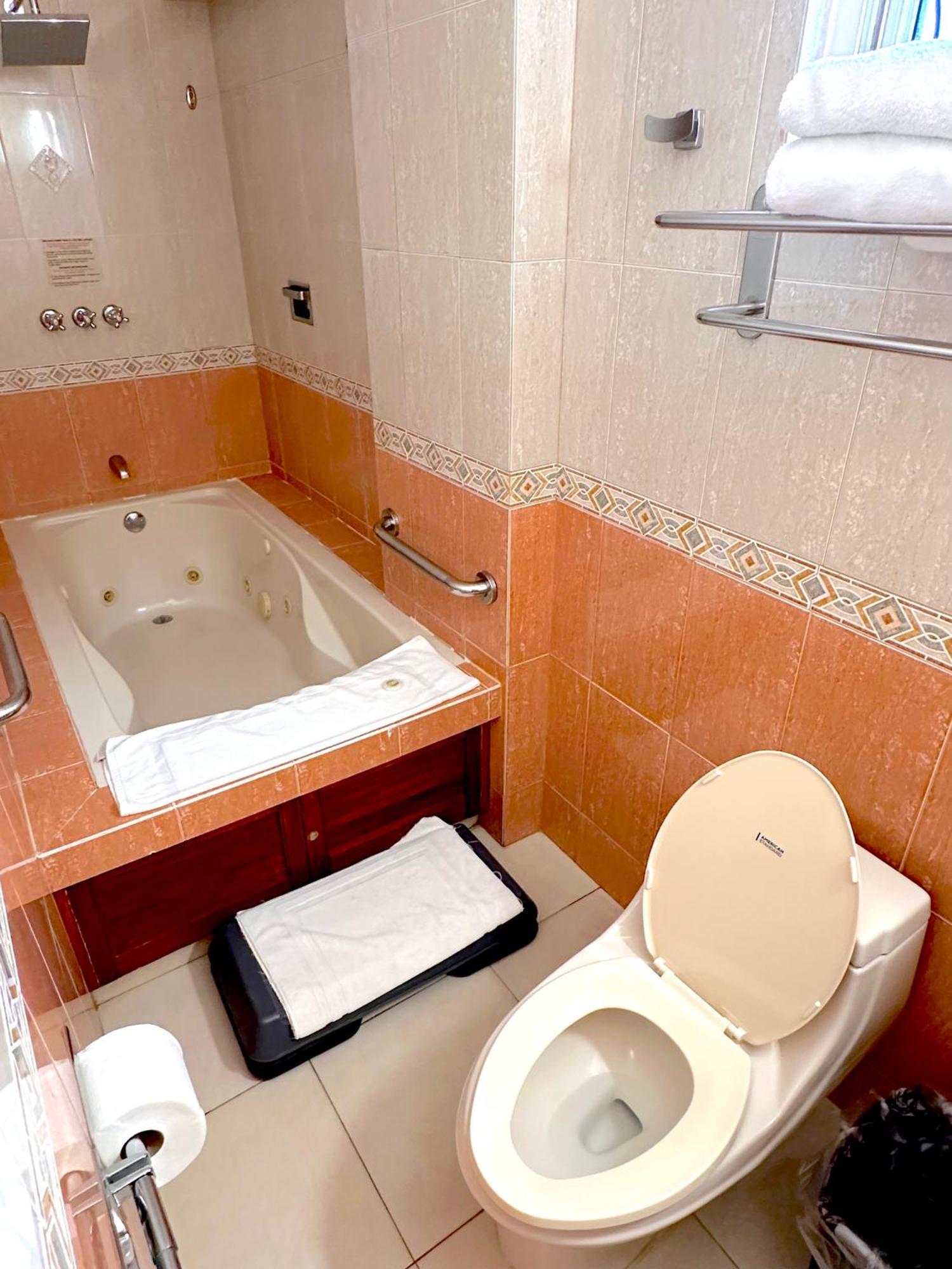 Hotel Andros Colon Buitenkant foto