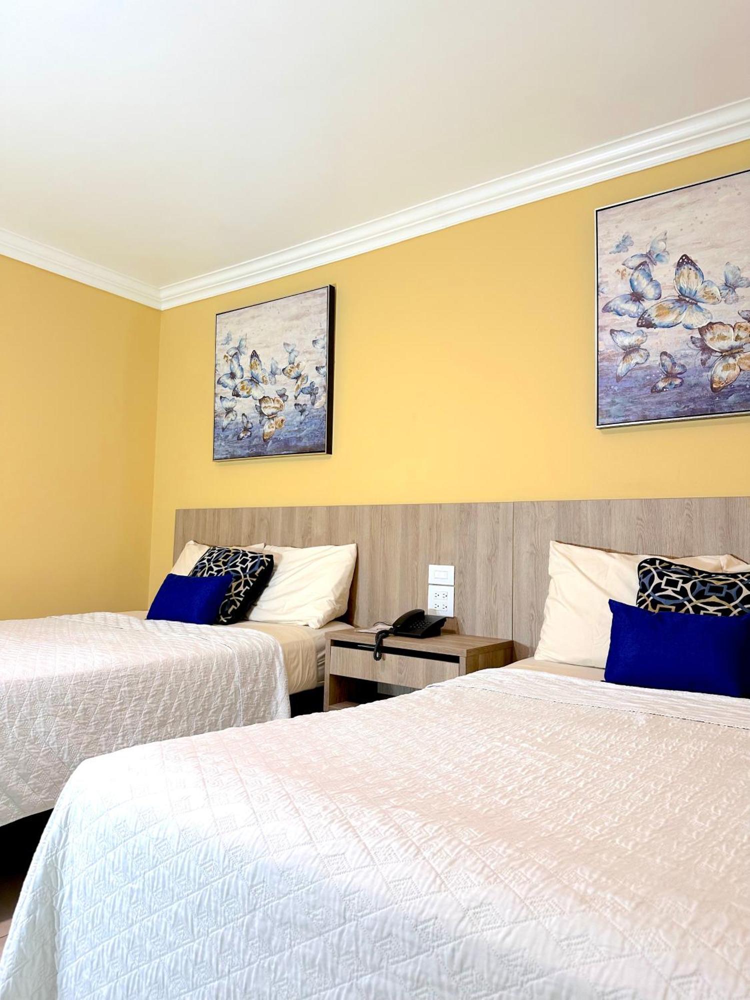 Hotel Andros Colon Buitenkant foto